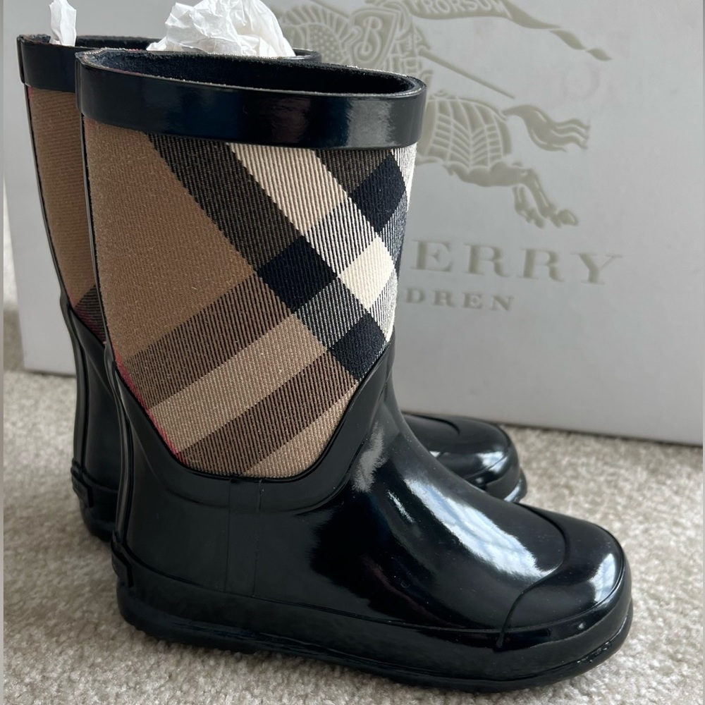 Burberry kids rain boots